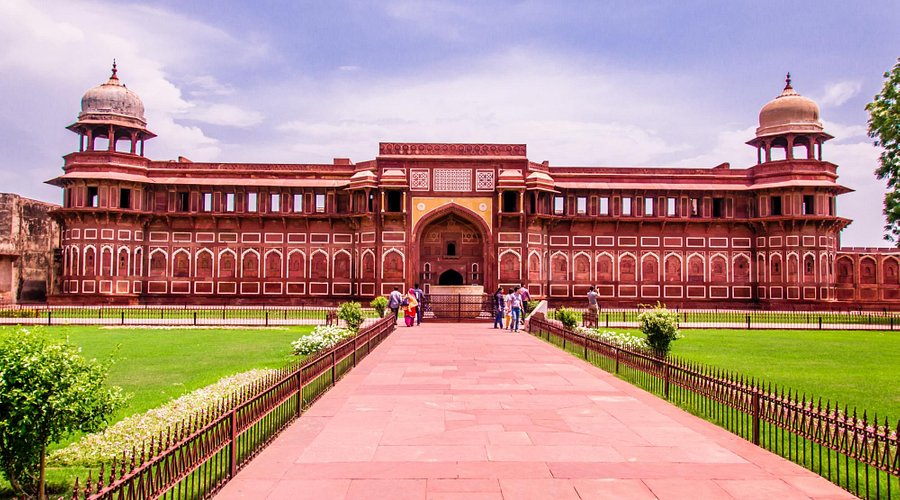 fuerte agra