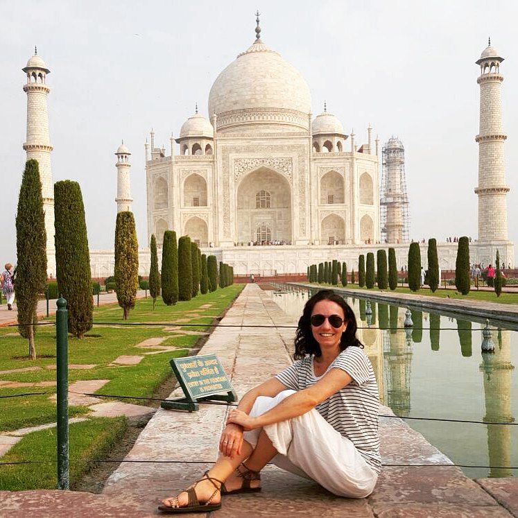 mujer taj mahal